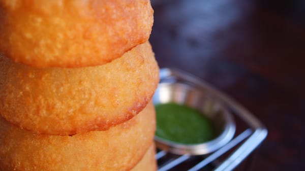 Bottles Burgers By Double Helix 92 Photos 82 Reviews Beer Wine Spirits 450 S Rampart Blvd Westside Las Vegas Nv Restaurant Reviews Phone Number Yelp