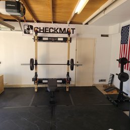 Custom banner made for home garage gym. Custom banner made for home garage gym.