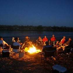 Crossroads Rv Park - Bonfire by the Colorado River!