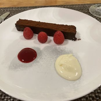 Qantas First Class Lounge - Chocolate cake - Airport Lounges Near Me - Los Angeles, California