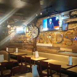 Pigsty BBQ - Cool décor!