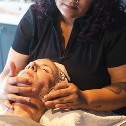 Spa La La Aesthetics & Wellness - Gua Sha/Lymphatic Facial