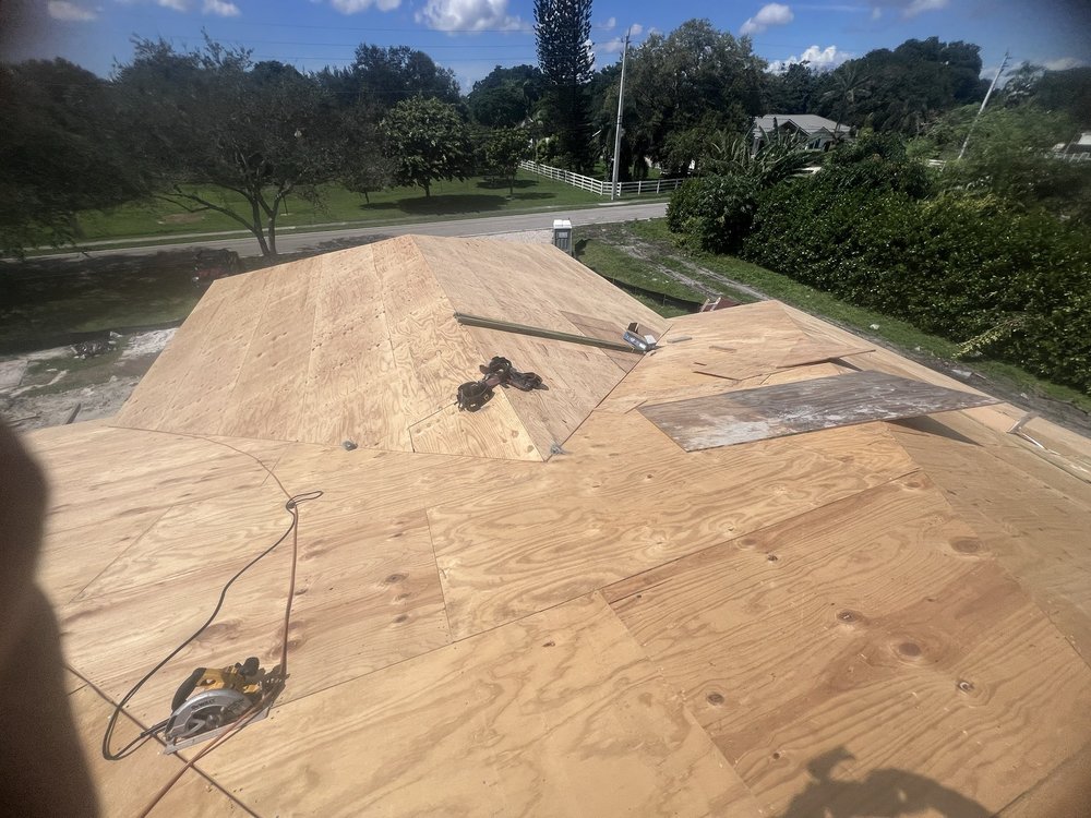 Slide of G&H Roofing Service