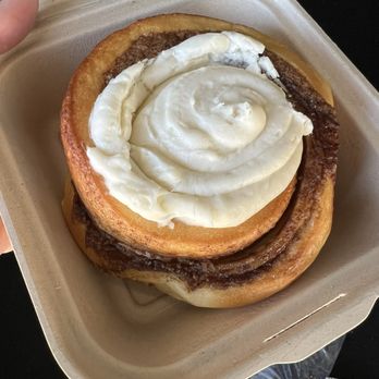 The Crumby Bakeshop - Cinnamon roll - Bakeries Near Me - Houston, Texas The Crumby Bakeshop - Cinnamon roll - Bakeries Near Me - Houston, Texas