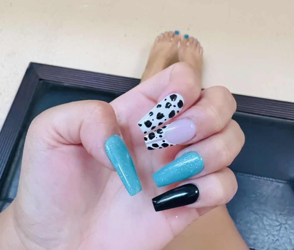 OOH LA LA NAILS Updated April 2024 320 Southmore Ave, Pasadena