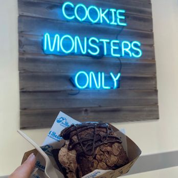 The Baked Bear - Brownie Brownie Dough Swirl Pint Brownie - Desserts Near Me - Columbia, South Carolina The Baked Bear - Brownie Brownie Dough Swirl Pint Brownie - Desserts Near Me - Columbia, South Carolina