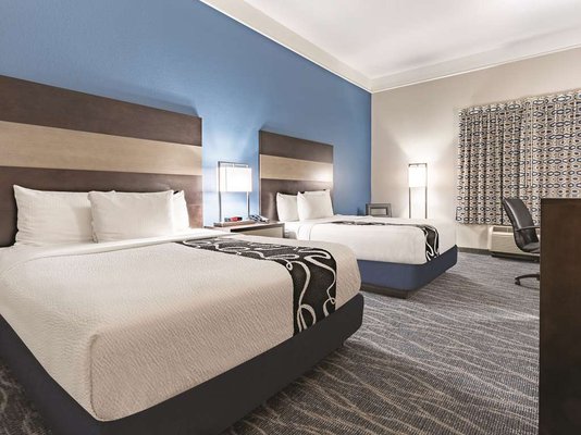 La Quinta Inn & Suites by Wyndham Phoenix I-10 West by null