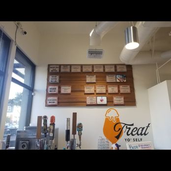 Scoops On Tap - Ice Cream & Frozen Yogurt Near Me - Covina, California