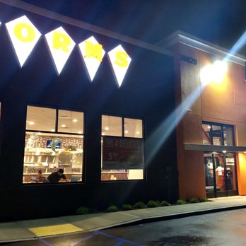 NORMS Restaurant - Outside at night time - American Near Me - Carson, California NORMS Restaurant - Outside at night time - American Near Me - Carson, California