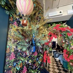 The Be Sweet Cafe - So festive & fun!