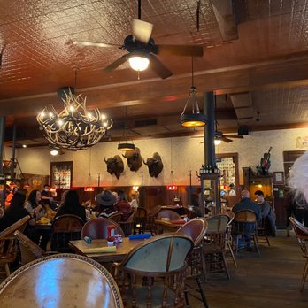 H3 Ranch - Dining room - Steakhouses Near Me - Fort Worth, Texas H3 Ranch - Dining room - Steakhouses Near Me - Fort Worth, Texas