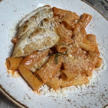 Jame Enoteca - Spicy Rigatoni side of Chicken - Italian Near Me - El Segundo, California