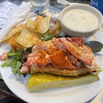 Side Street Cafe - Delicious lobster roll - American Near Me - Bar Harbor, Maine Side Street Cafe - Delicious lobster roll - American Near Me - Bar Harbor, Maine