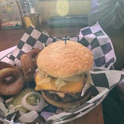 Fat Moose Bar & Grill - Moose burger