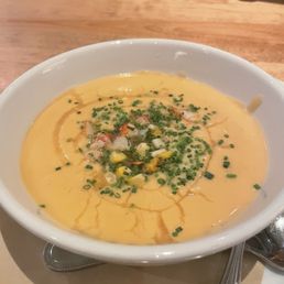 Lobster Bisque (2/5) - Broken. Lacking lobster flavor from bisque.