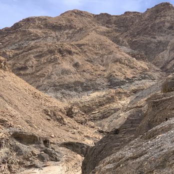Mosaic Canyon - Hiking Near Me - Death Valley, California Mosaic Canyon - Hiking Near Me - Death Valley, California