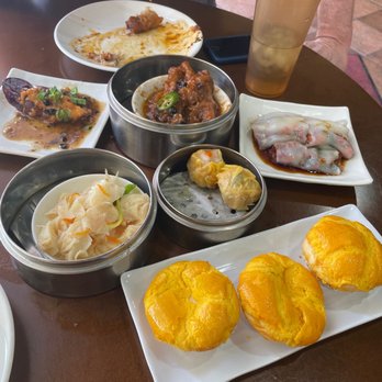 Dim Sumlicious - Baked salted egg yolk buns, chicken feet, eggplant with shrimp, tripe & Sui mai. Liked all except for Sui Mai. - Dim Sum Near Me - Las Vegas, Nevada Dim Sumlicious - Baked salted egg yolk buns, chicken feet, eggplant with shrimp, tripe & Sui mai. Liked all except for Sui Mai. - Dim Sum Near Me - Las Vegas, Nevada