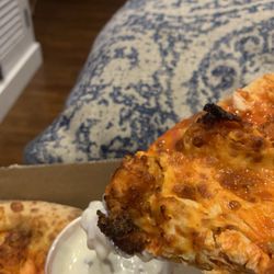 Pizzeria Roma - Dipping the hot goodness