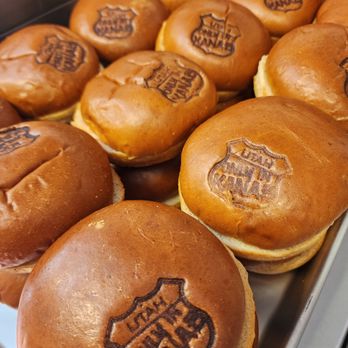 Only In Kanab - Branded Buns - Food Trucks Near Me - Kanab, Utah