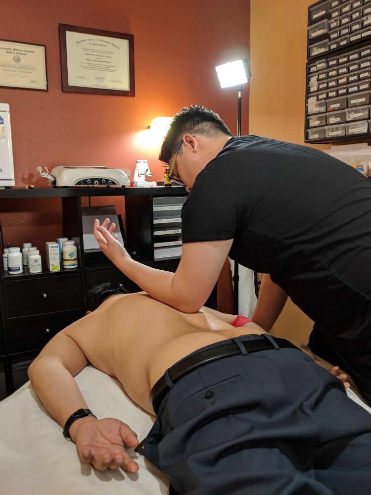 Vis Vitalis Regenerative Medicine Logo