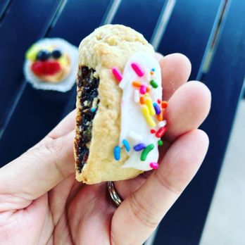 Dolce Italy - Popular cookie I forgot the name - Bakeries Near Me - Greenville, South Carolina