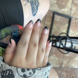 CLASSY NAILS - Thank u kim!