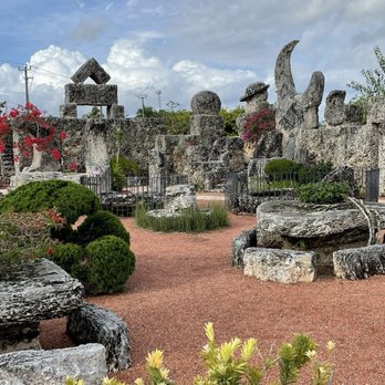 Coral Castle - Museums Near Me - Homestead, Florida