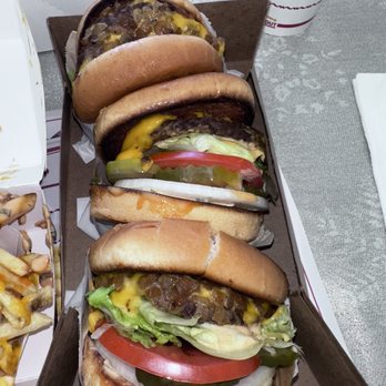 In-N-Out Burger - Animal Style Cheeseburger with whole raw onions - Fast Food Near Me - Murrieta, California In-N-Out Burger - Animal Style Cheeseburger with whole raw onions - Fast Food Near Me - Murrieta, California
