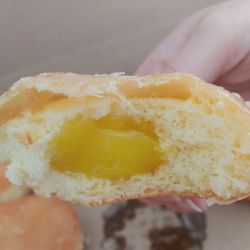 Danny's Donut - Lemon filled