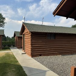 Buffalo Bill Village - Lovely cabins that are well appointed and great for families!