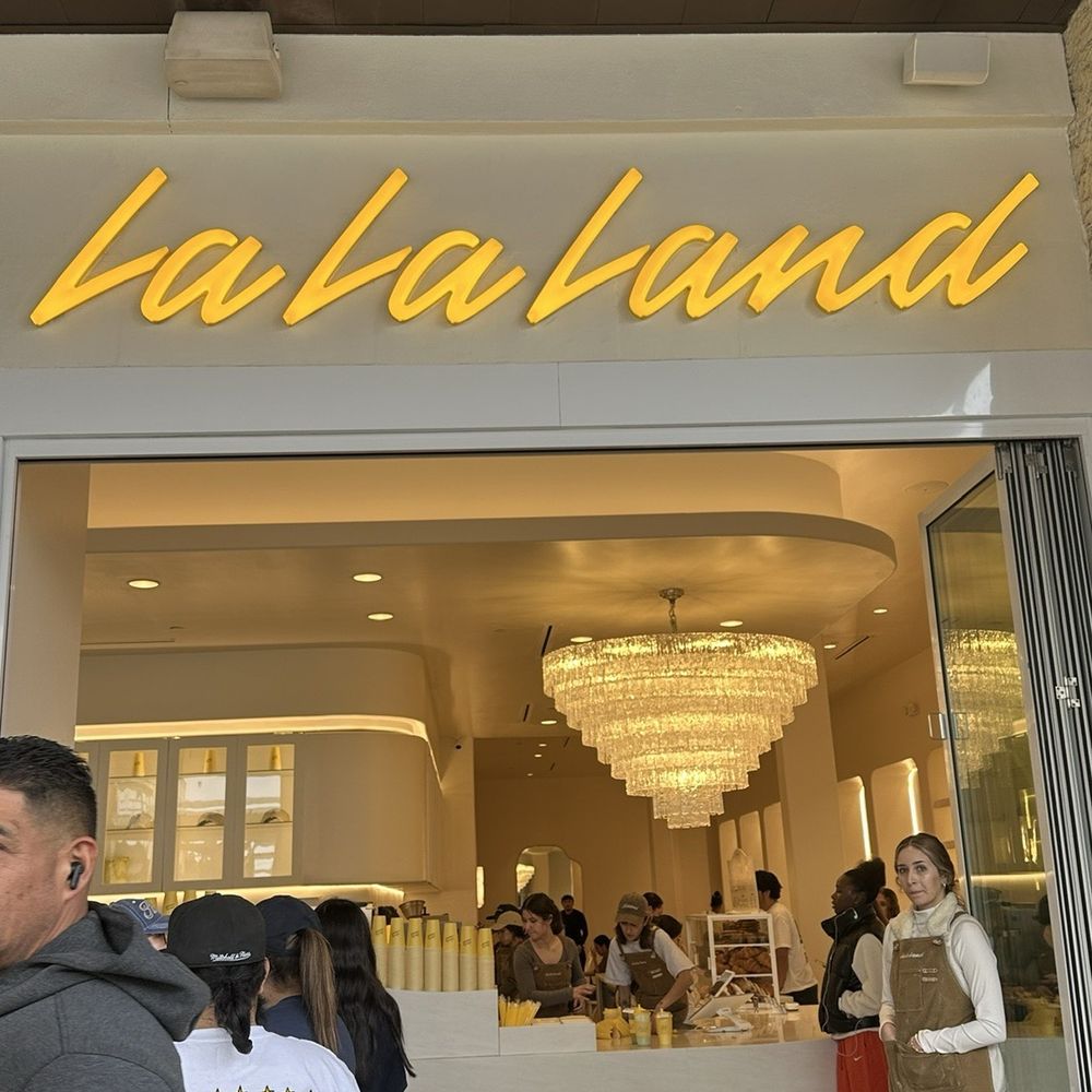 La La Land - Entrance - Coffee & Tea Near Me - San Antonio, Texas La La Land - Entrance - Coffee & Tea Near Me - San Antonio, Texas