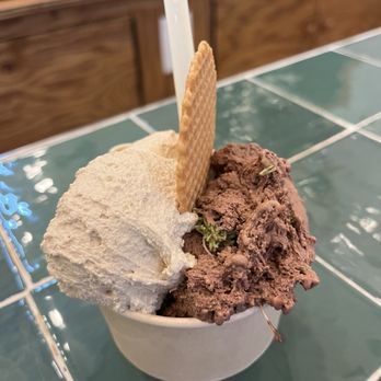 Moment - Coffee and Dubai Chocolate Gelatos - Gelato Near Me - Philadelphia, Pennsylvania