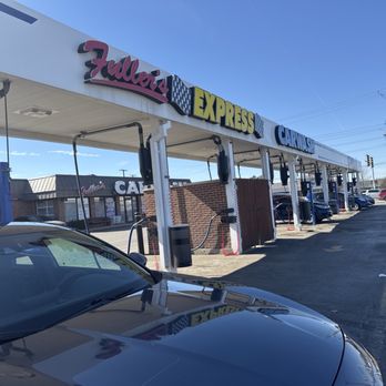 Fuller's Car Wash - Vacuum station - Car Wash Near Me - Des Plaines, Illinois Fuller's Car Wash - Vacuum station - Car Wash Near Me - Des Plaines, Illinois