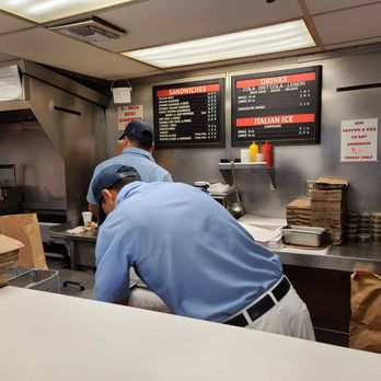Johnnie's Beef - Sandwiches Near Me - Elmwood Park, Illinois