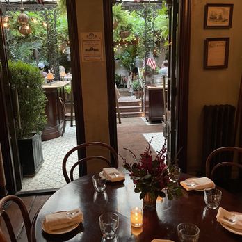 MAISON PREMIERE - Updated February 2025 - 1939 Photos & 1317 Reviews