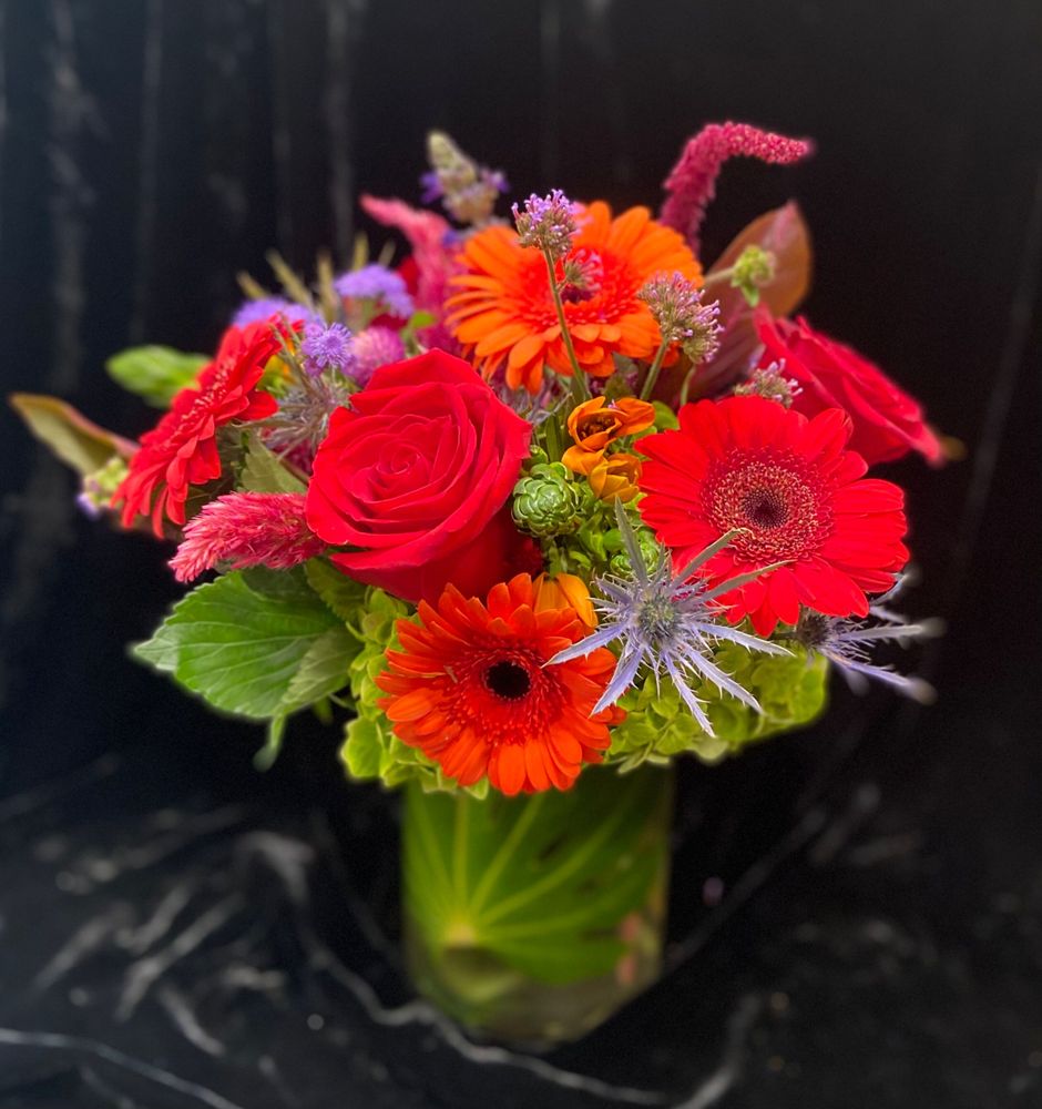 MAYFLOWERS FLORAL STUDIOS Updated September 2024 1363 Chain Bridge