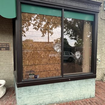 Glass Genius Services - Glass & Mirrors Near Me Glass Genius Services - Glass & Mirrors Near Me