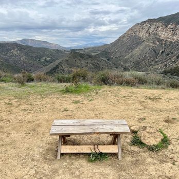 Aliso Canyon and Loop & Campground - Bench at the top elevation point for a rest to enjoy the views - Hiking Near Me - Santa Barbara, California Aliso Canyon and Loop & Campground - Bench at the top elevation point for a rest to enjoy the views - Hiking Near Me - Santa Barbara, California