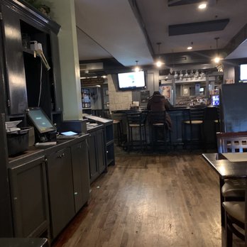 Lily's Babylon - American Near Me - Babylon, New York