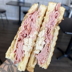 Kat's Deli - Chicken cordon blue