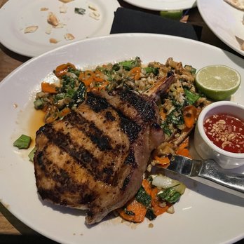 Yard House - Thai Grilled Pork chop - sooooo Delicious!!!!!! - New American Near Me - Orlando, Florida