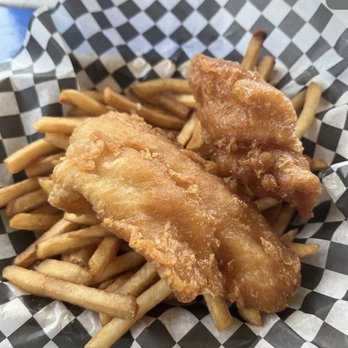 Shipwreck Lee's - Fish and chips - Fish & Chips Near Me - Tobermory, Ontario Shipwreck Lee's - Fish and chips - Fish & Chips Near Me - Tobermory, Ontario