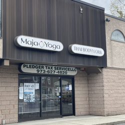 Maja Yoga - Maja Yoga entrance in rear left side of building