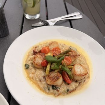 1878 on the Lake - Seared scallops with risotto delicious!! - Comfort Food Near Me - Delavan, Wisconsin 1878 on the Lake - Seared scallops with risotto delicious!! - Comfort Food Near Me - Delavan, Wisconsin
