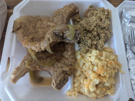 Good Eats Southern Cuisine by null