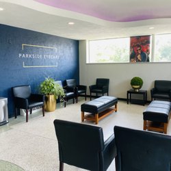 Parkside Eyecare - Spacious waiting room