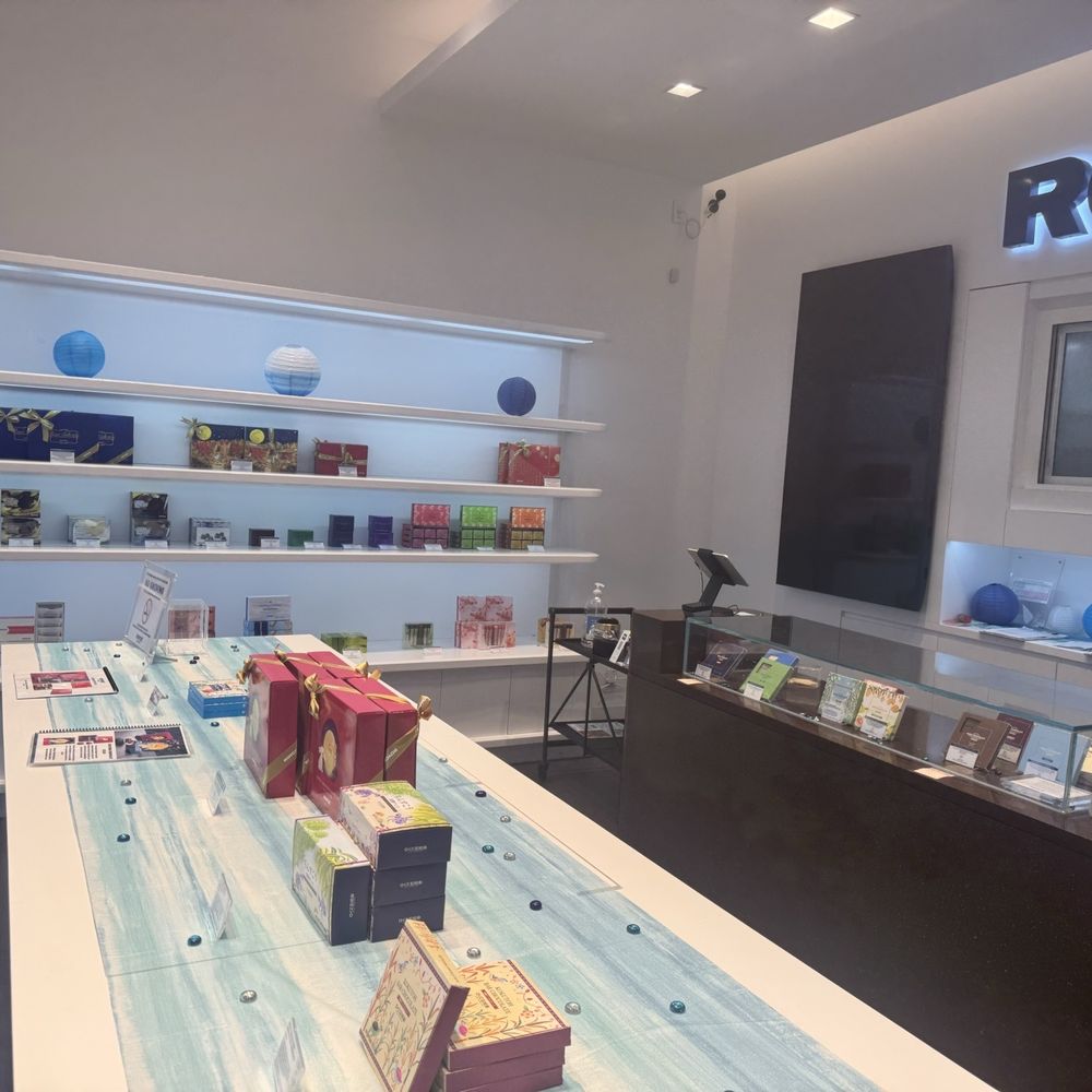 Community Experience: ROYCE' Chocolate - Yelp Events Near Me - Houston, Texas