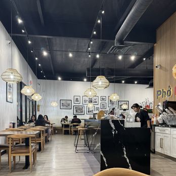 Pho Flavor - 9:45 pm people are eating inside but I was told to go orders only - Vietnamese Near Me - Fountain Valley, California Pho Flavor - 9:45 pm people are eating inside but I was told to go orders only - Vietnamese Near Me - Fountain Valley, California