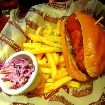 Garfunkel's - In addition to hamburgers, they offer an All-American hot dog - British Near Me - London, XGL Garfunkel's - In addition to hamburgers, they offer an All-American hot dog - British Near Me - London, XGL