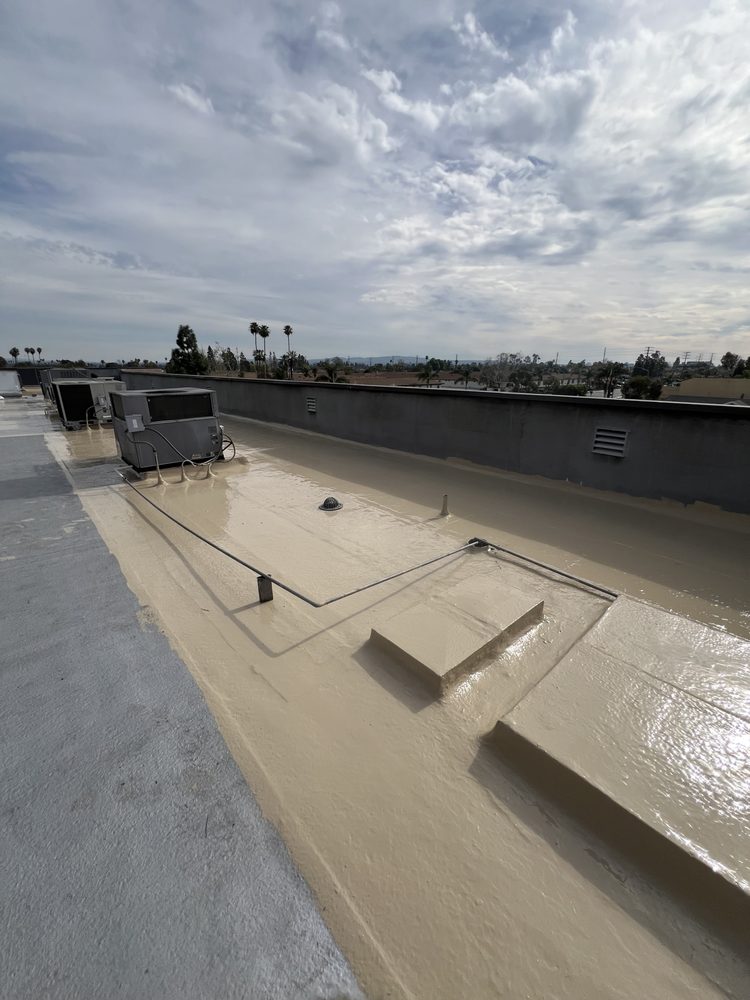 Slide of H&M Roofing